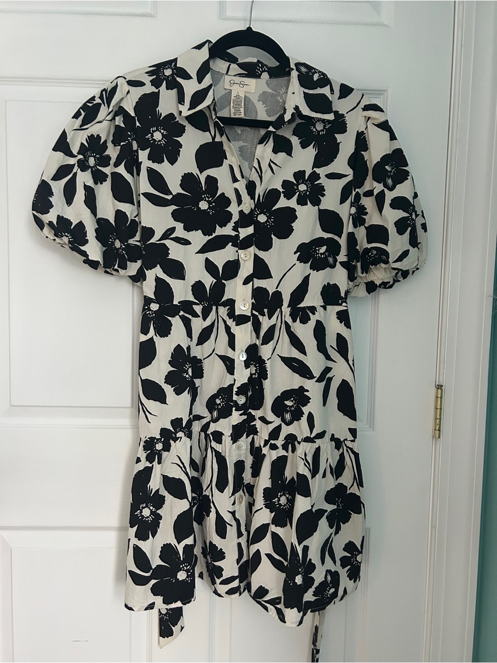 Jessica Simpson Black & Cream Floral Button-Front Mini Dress